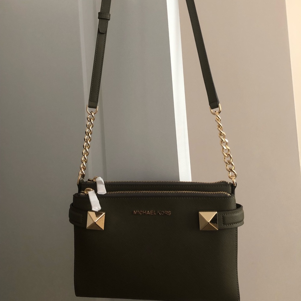 Michael Kors cross body - Picture 2 of 2
